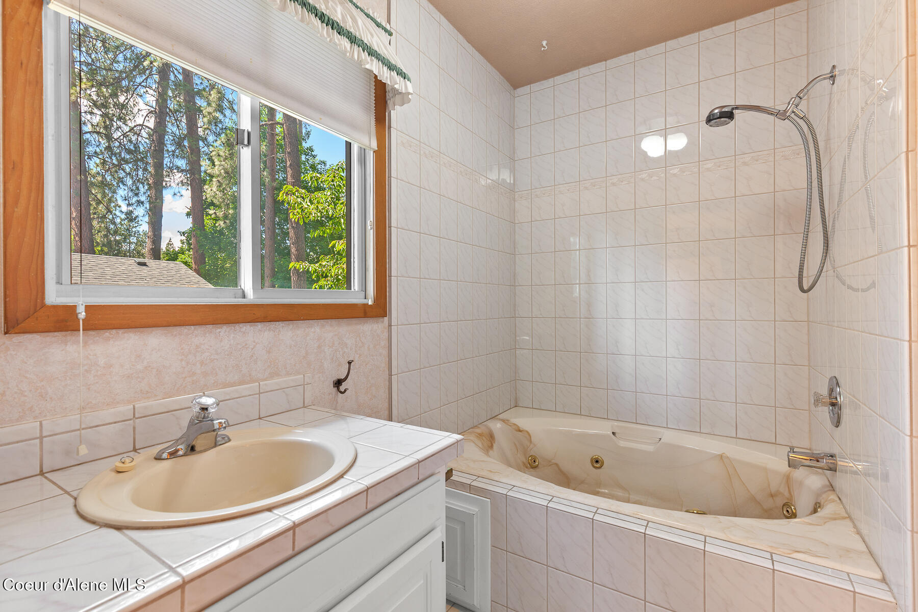 2916 E HARRISON AVE, Coeur d'Alene