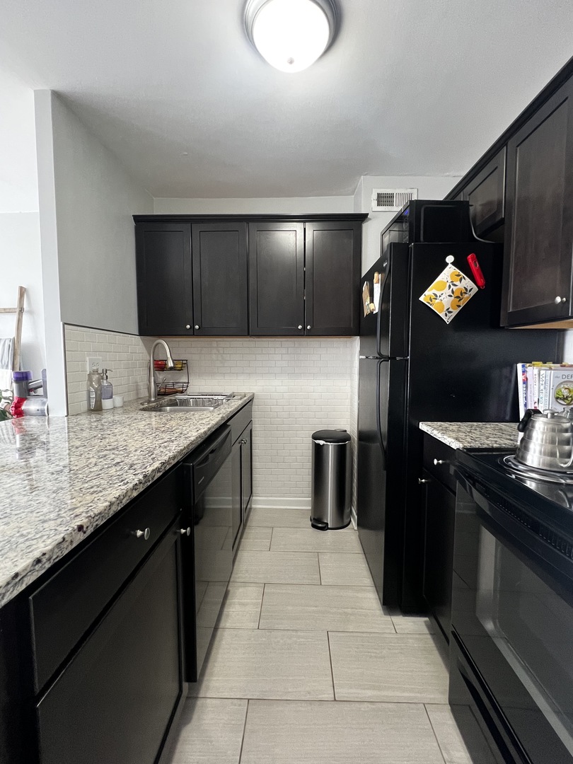 70 W Burton Place Unit: 1706