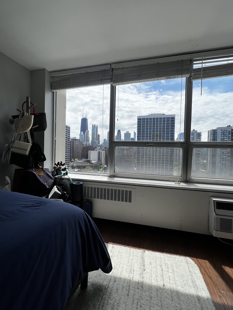 70 W Burton Place Unit: 1706