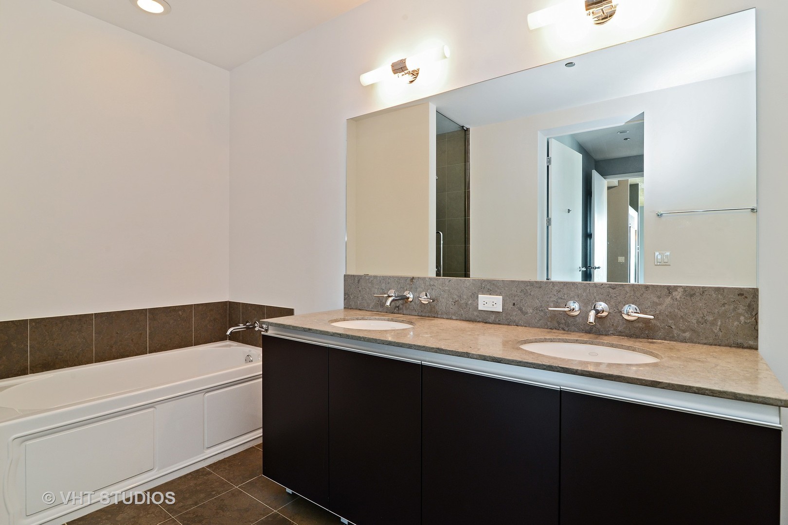 600 N Fairbanks Court Unit: 3201