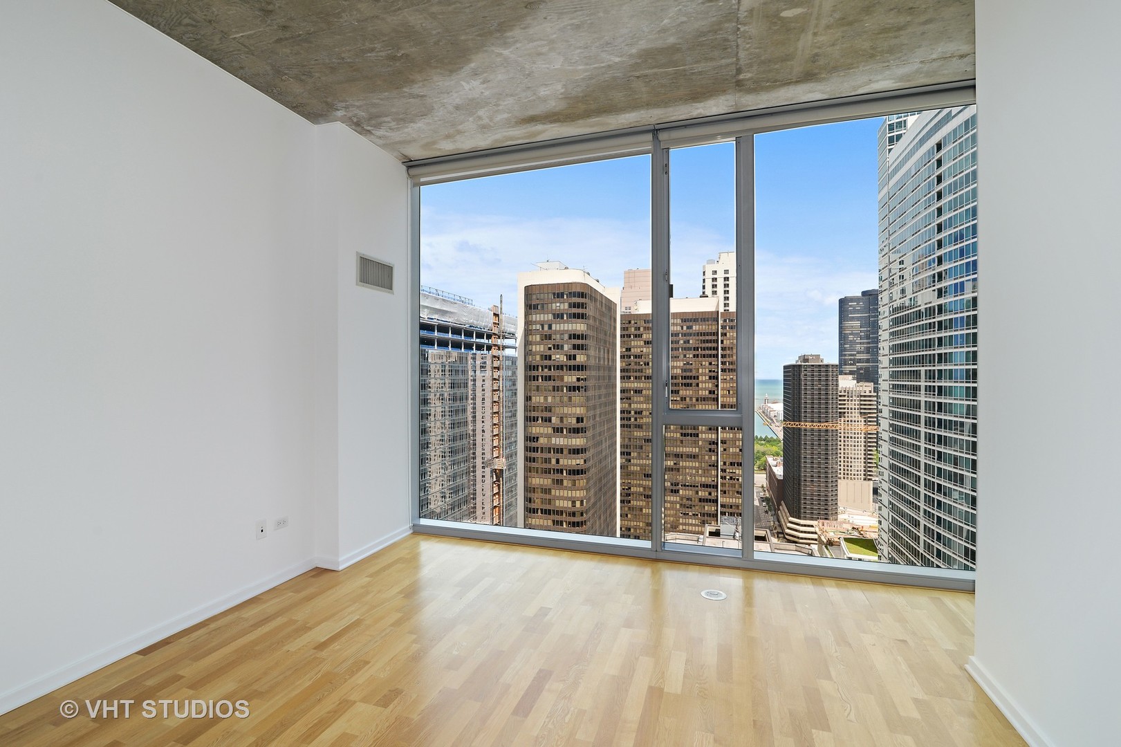 600 N Fairbanks Court Unit: 3201