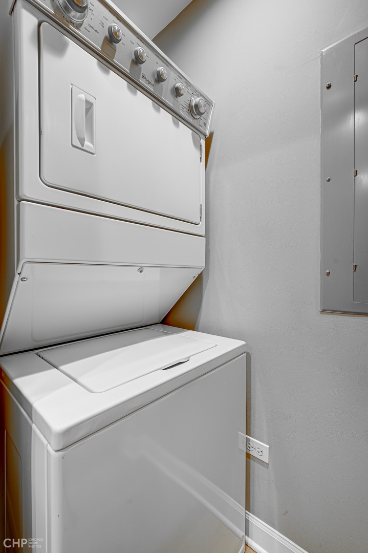 415 E North Water Street Unit: 1701