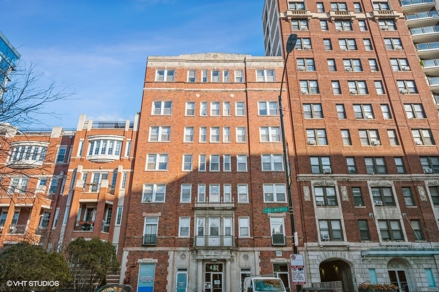 432 W Belmont Avenue Unit: 308