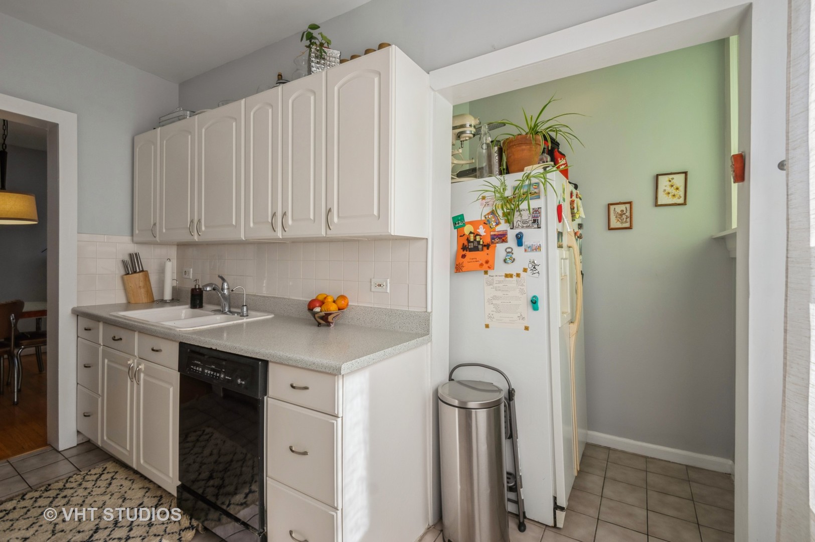 2639 W Gunnison Street Unit: 3B
