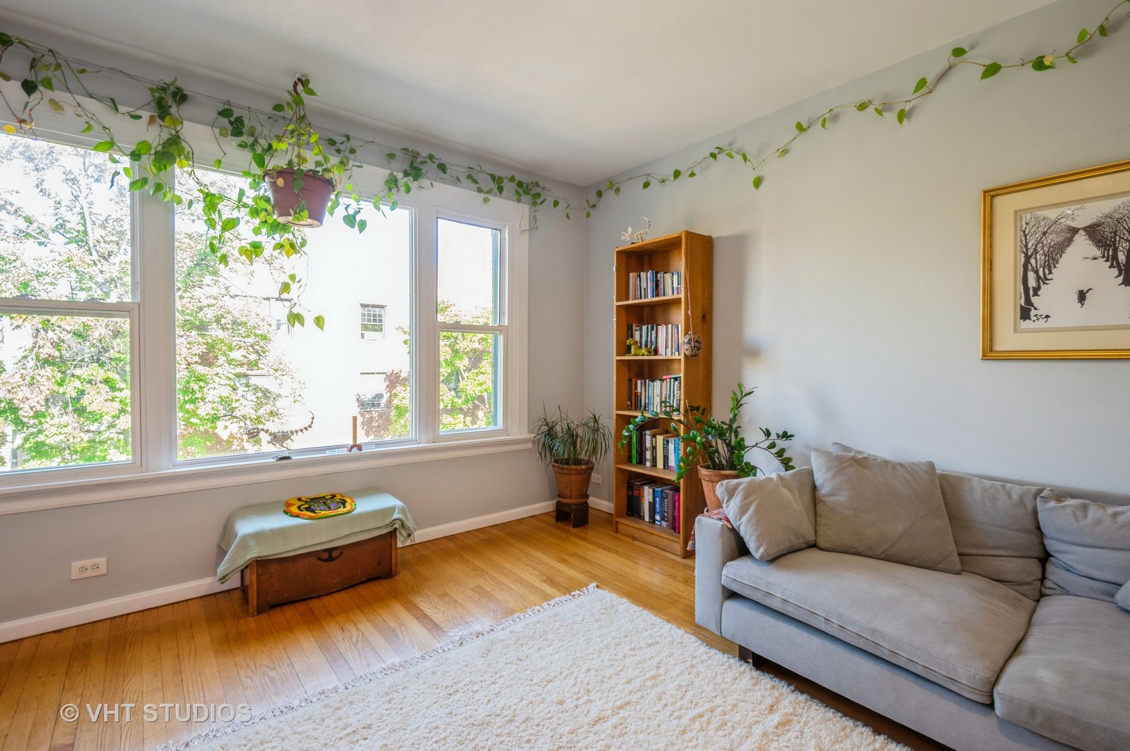 2639 W Gunnison Street Unit: 3B