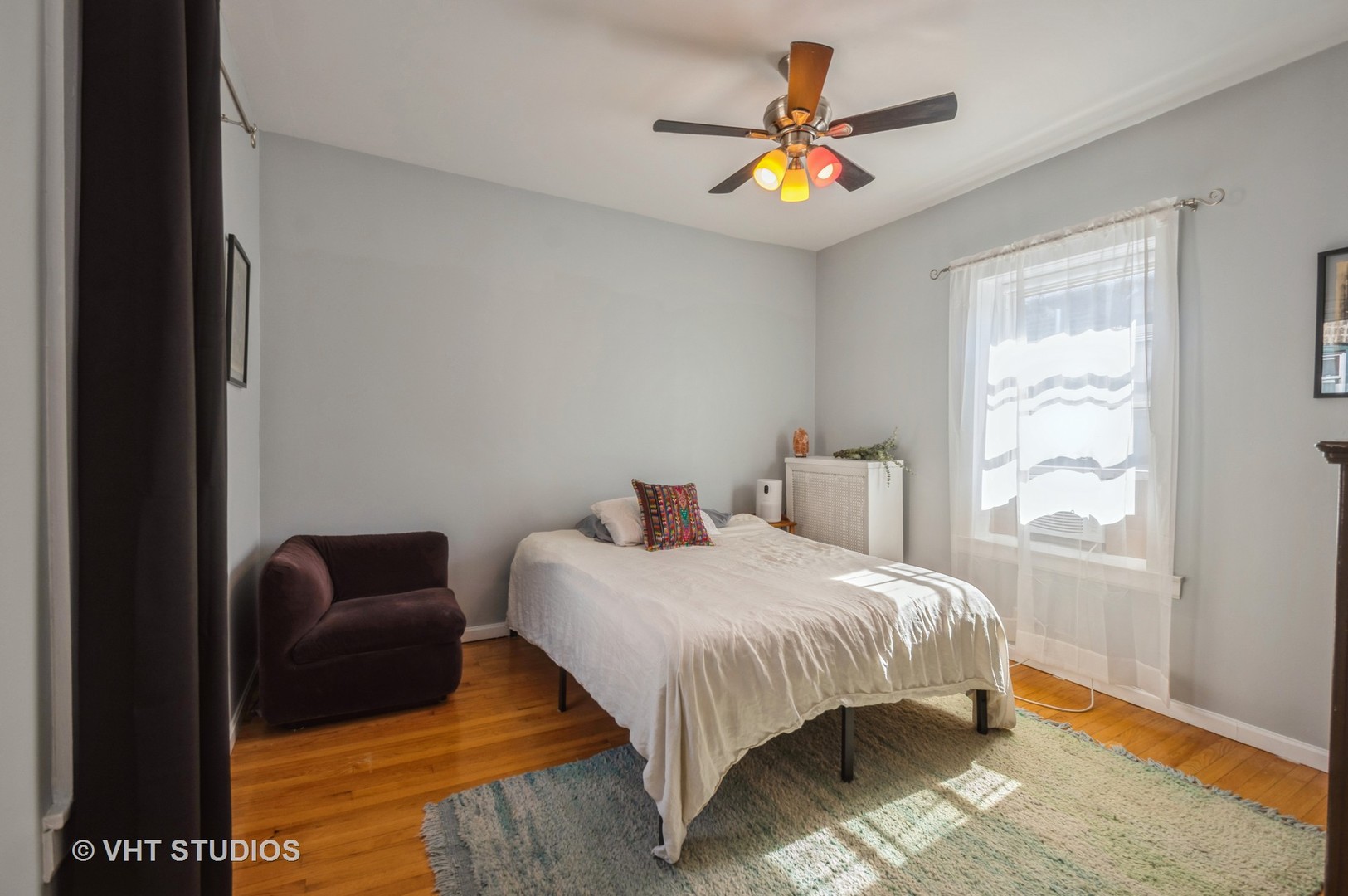2639 W Gunnison Street Unit: 3B