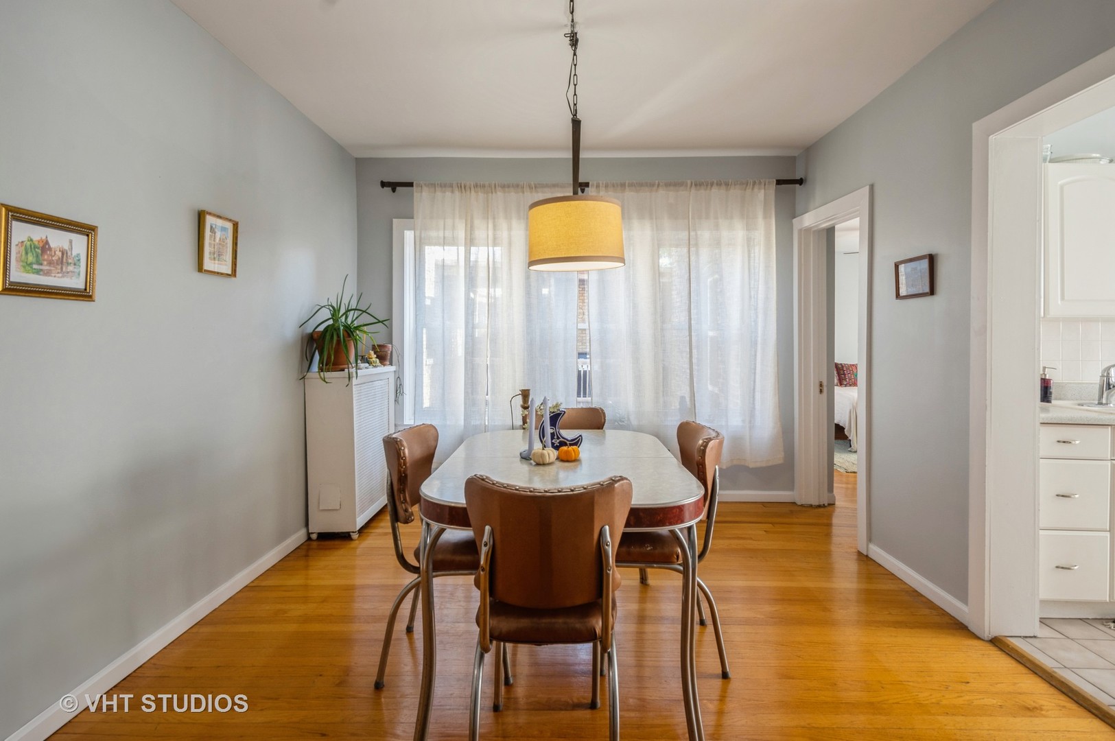 2639 W Gunnison Street Unit: 3B