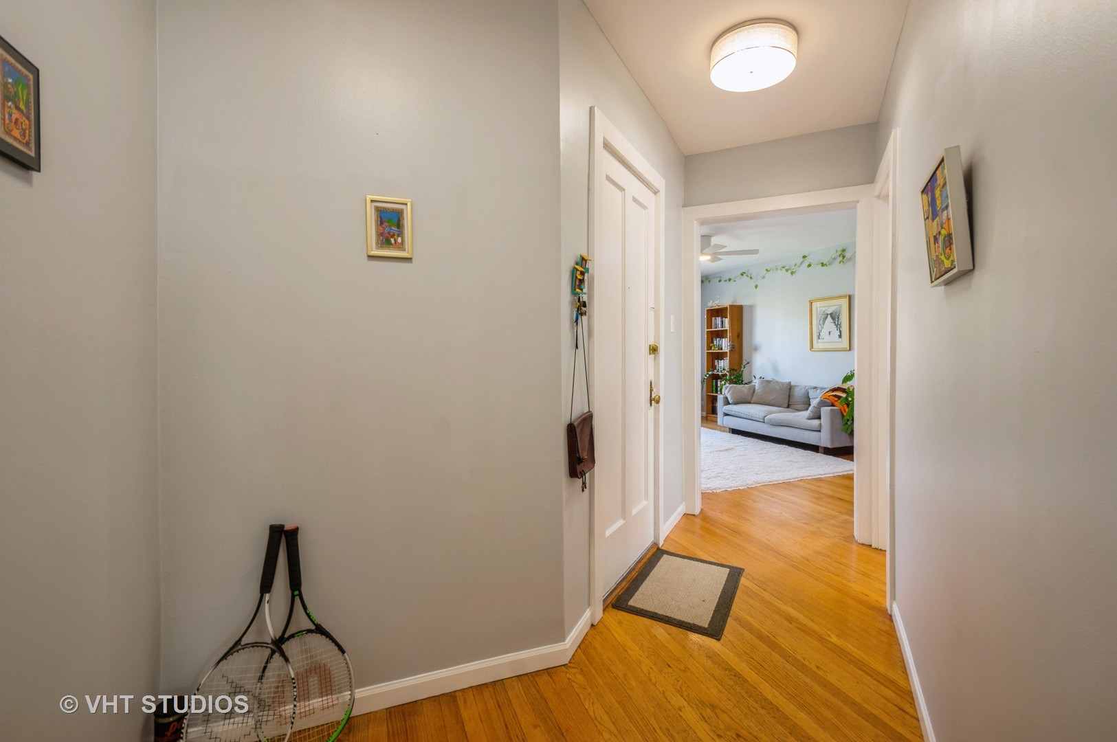 2639 W Gunnison Street Unit: 3B