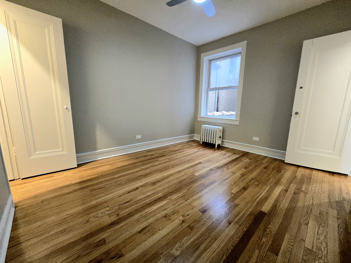 4326 N Lincoln Avenue Unit: 1