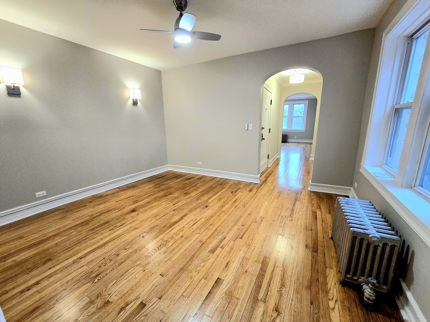 4326 N Lincoln Avenue Unit: 1