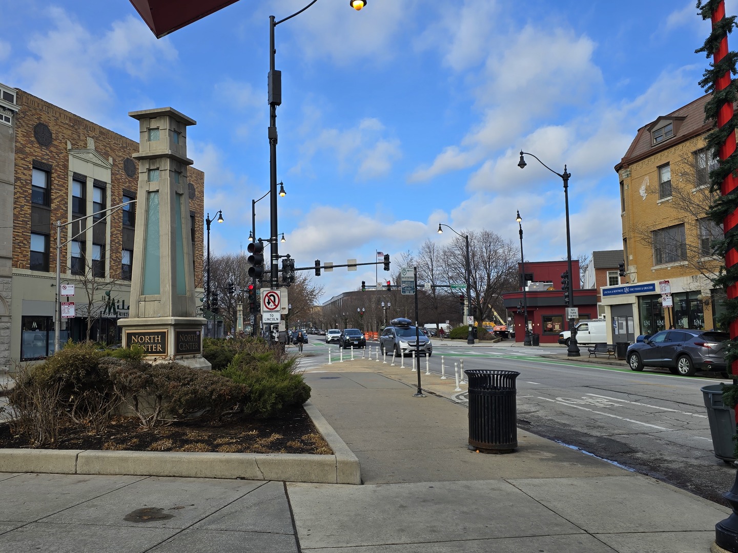 4326 N Lincoln Avenue Unit: 1