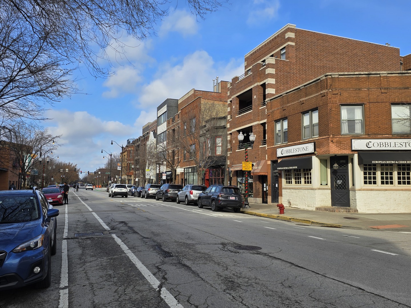 4326 N Lincoln Avenue Unit: 1