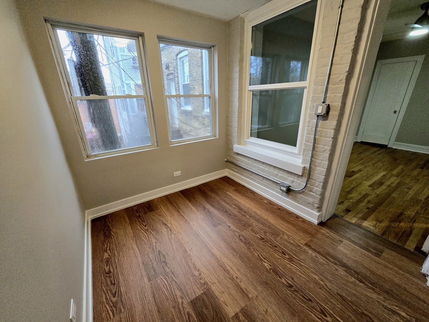 4326 N Lincoln Avenue Unit: 1