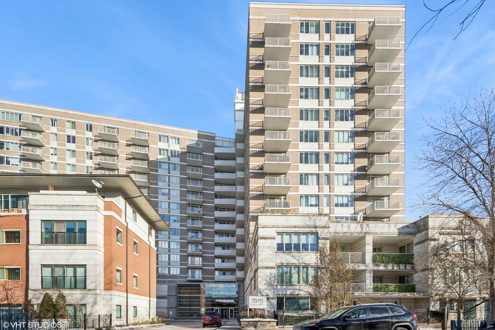 1515 S Prairie Avenue Unit: 518