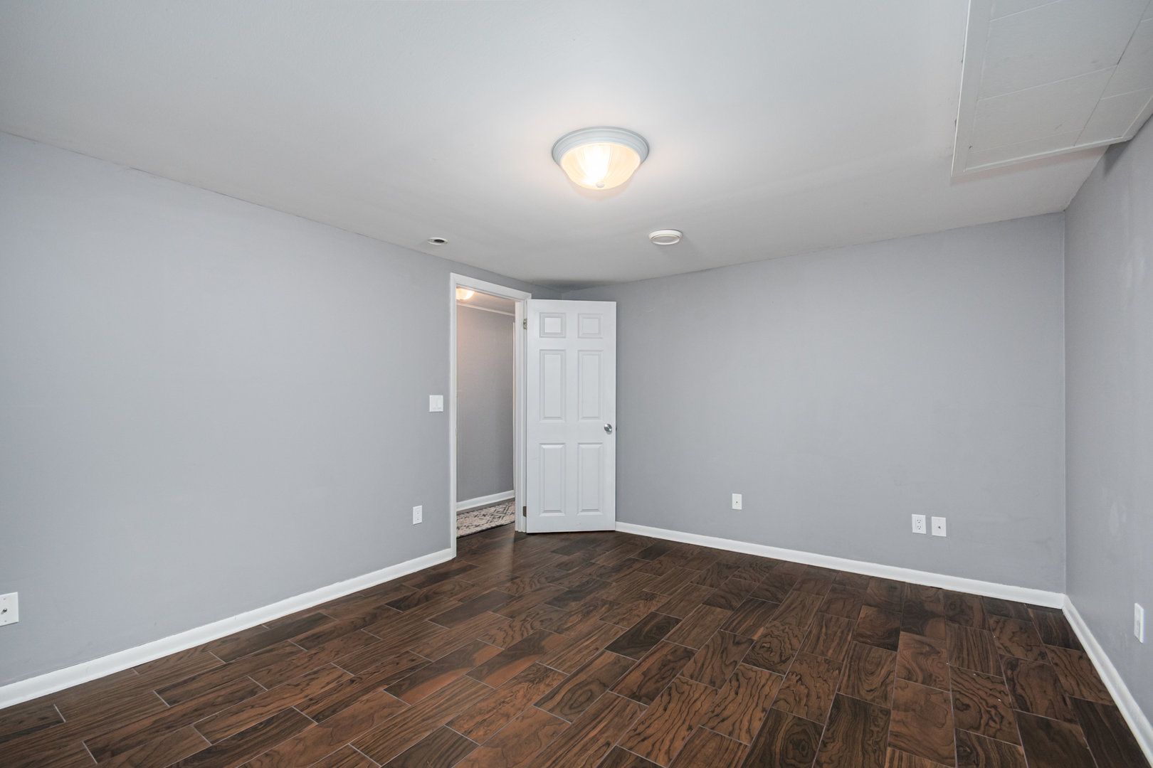 14827 S Bartlett Avenue