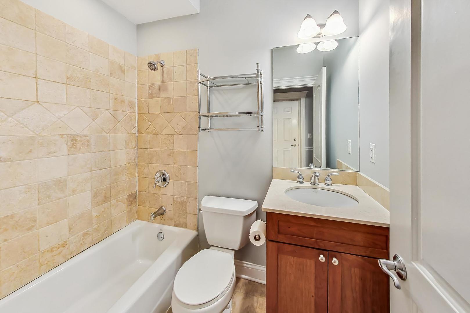 625 W Arlington Place Unit: 2N