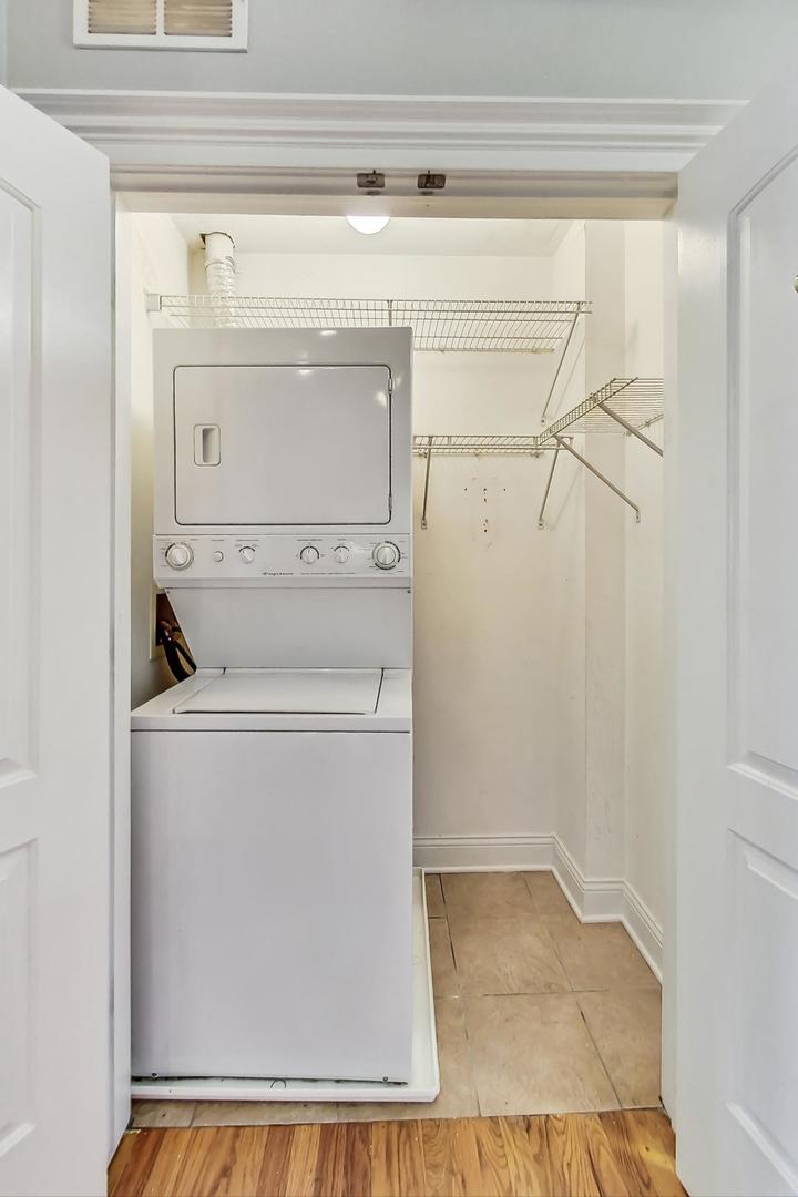 625 W Arlington Place Unit: 2N