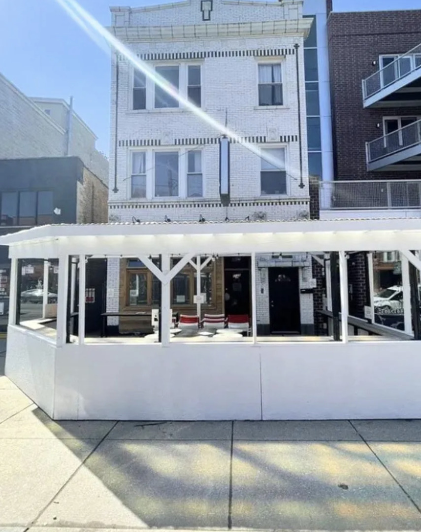 2125 W Division Street Unit: 3F