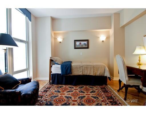 25 E Superior Street Unit: 606