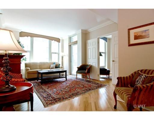 25 E Superior Street Unit: 606