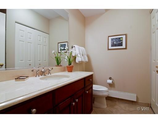 25 E Superior Street Unit: 606