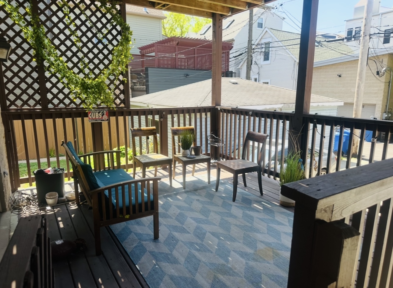 3122 N Seminary Avenue Unit: 1S