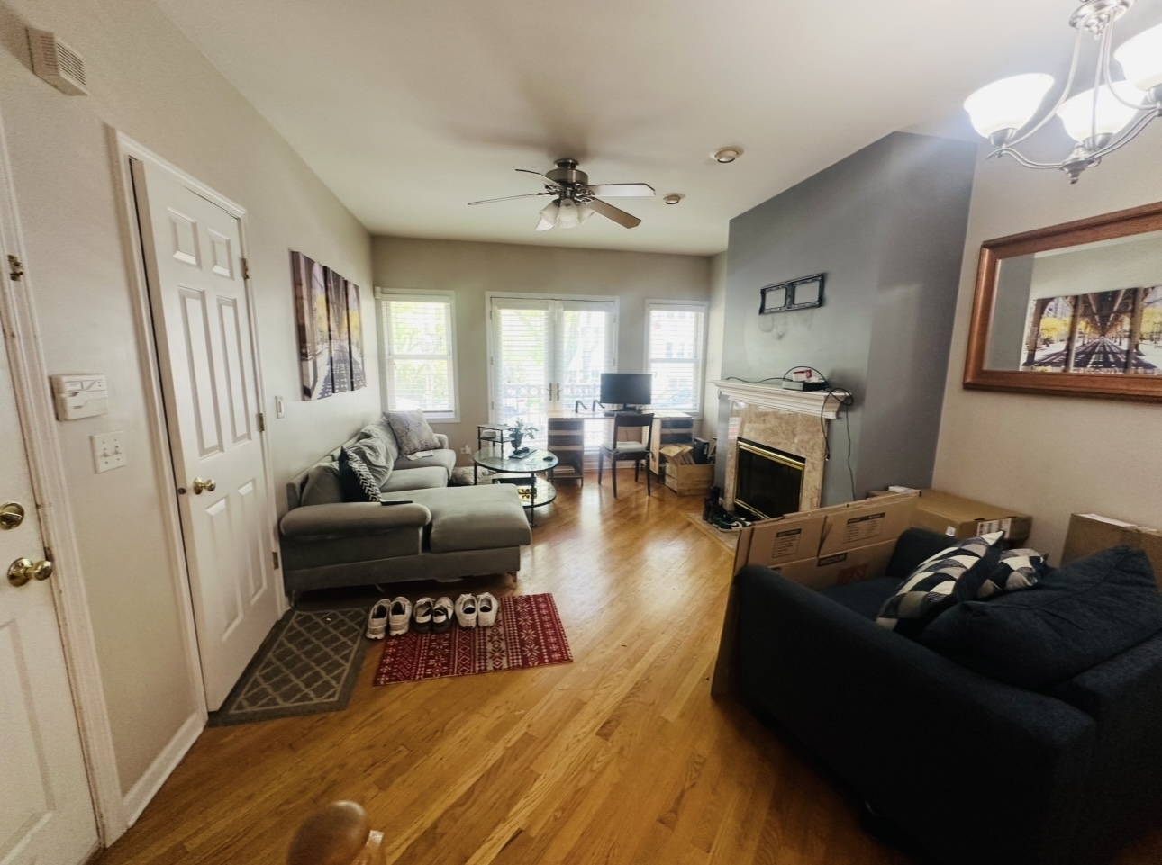 3122 N Seminary Avenue Unit: 1S