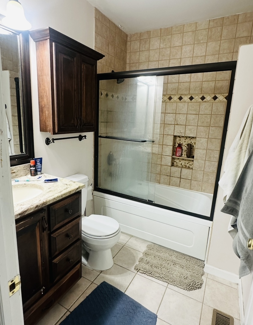 3122 N Seminary Avenue Unit: 1S