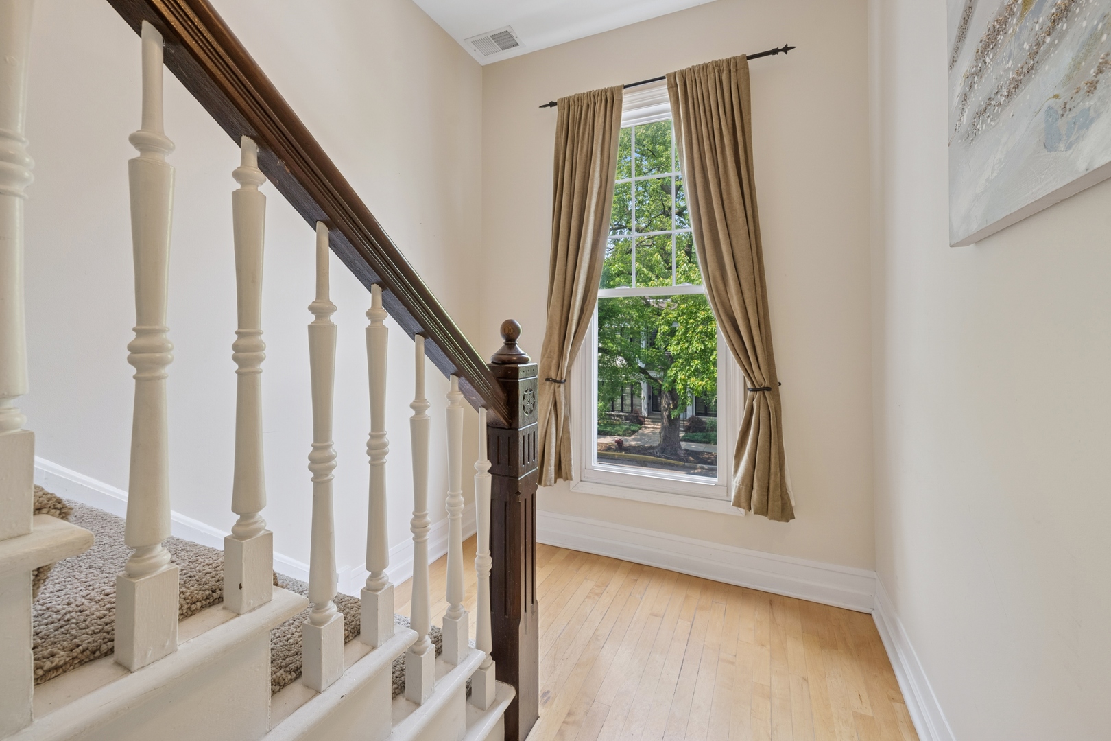 1325 W Wolfram Street Unit: 3