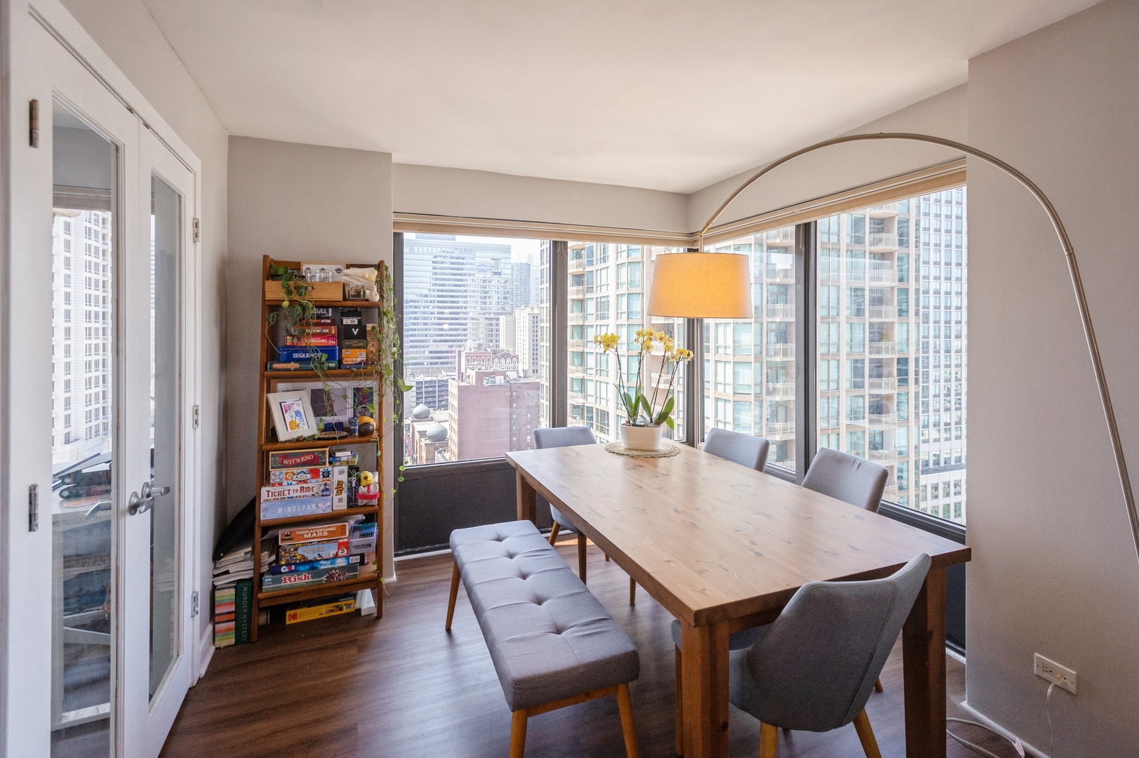 30 E Huron Street Unit: 2104
