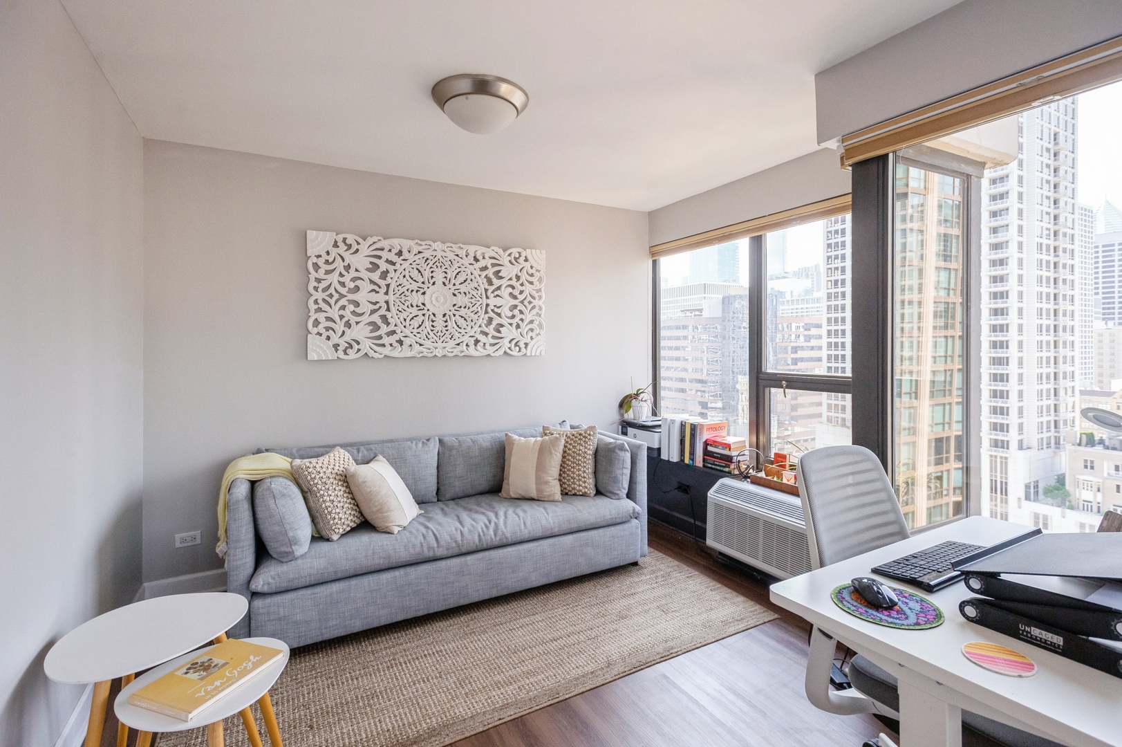 30 E Huron Street Unit: 2104