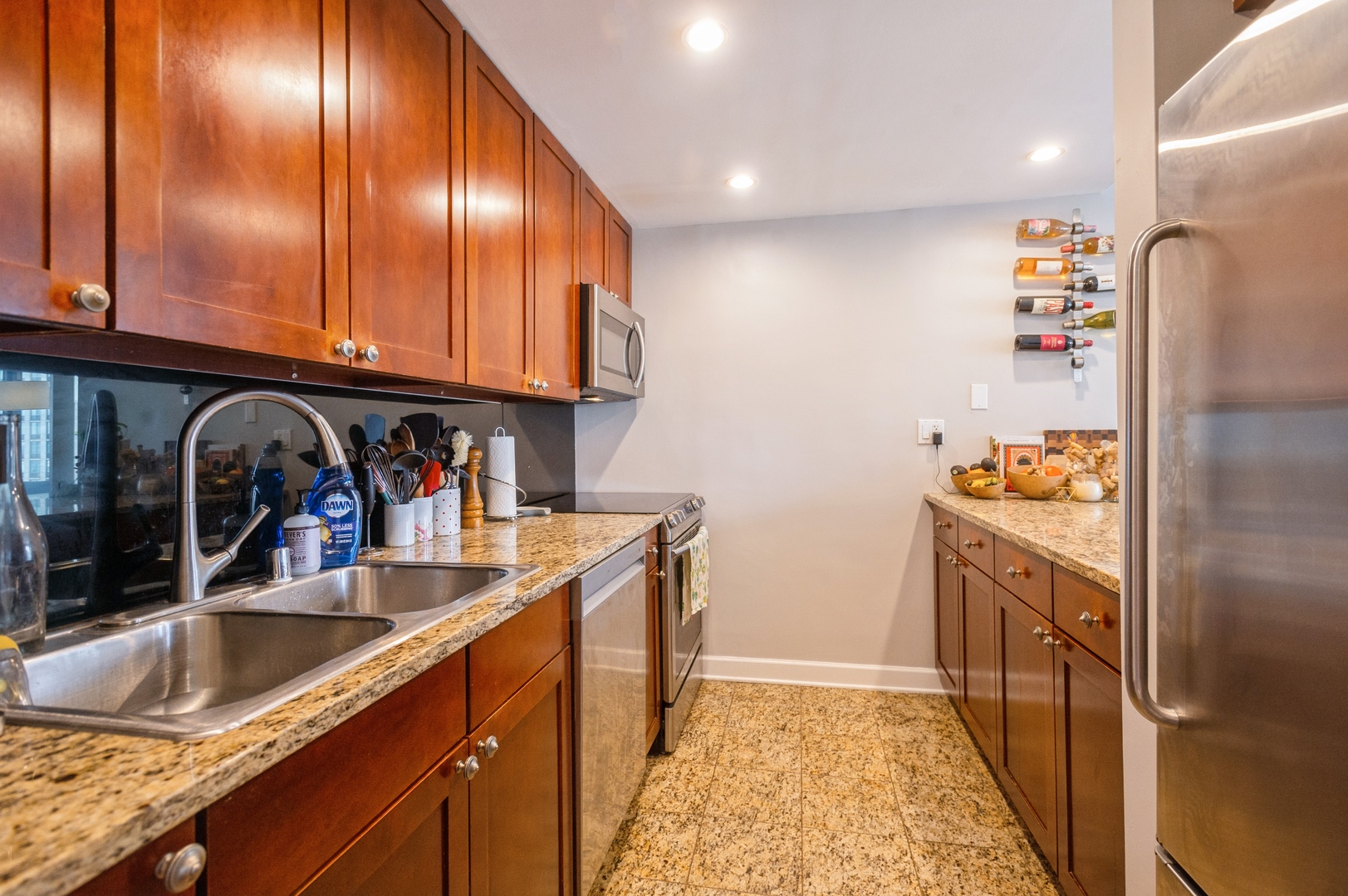 30 E Huron Street Unit: 2104