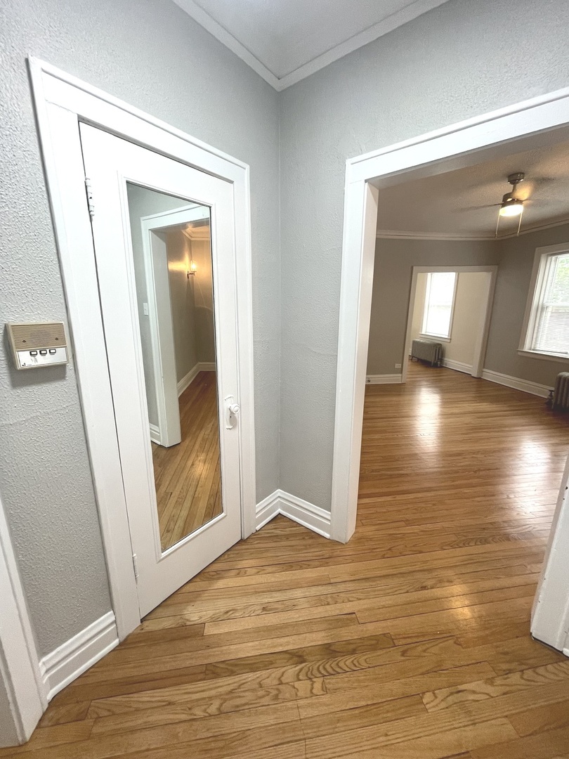 4416 N Lavergne Avenue Unit: 3
