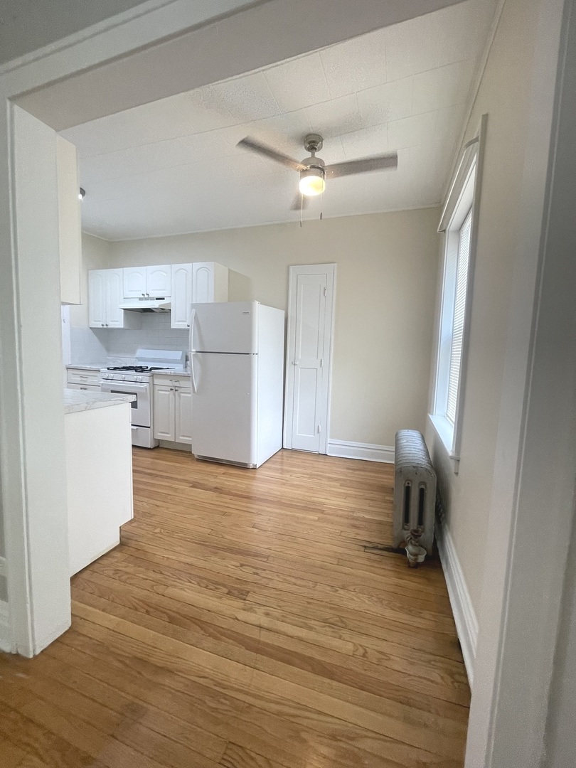 4416 N Lavergne Avenue Unit: 3