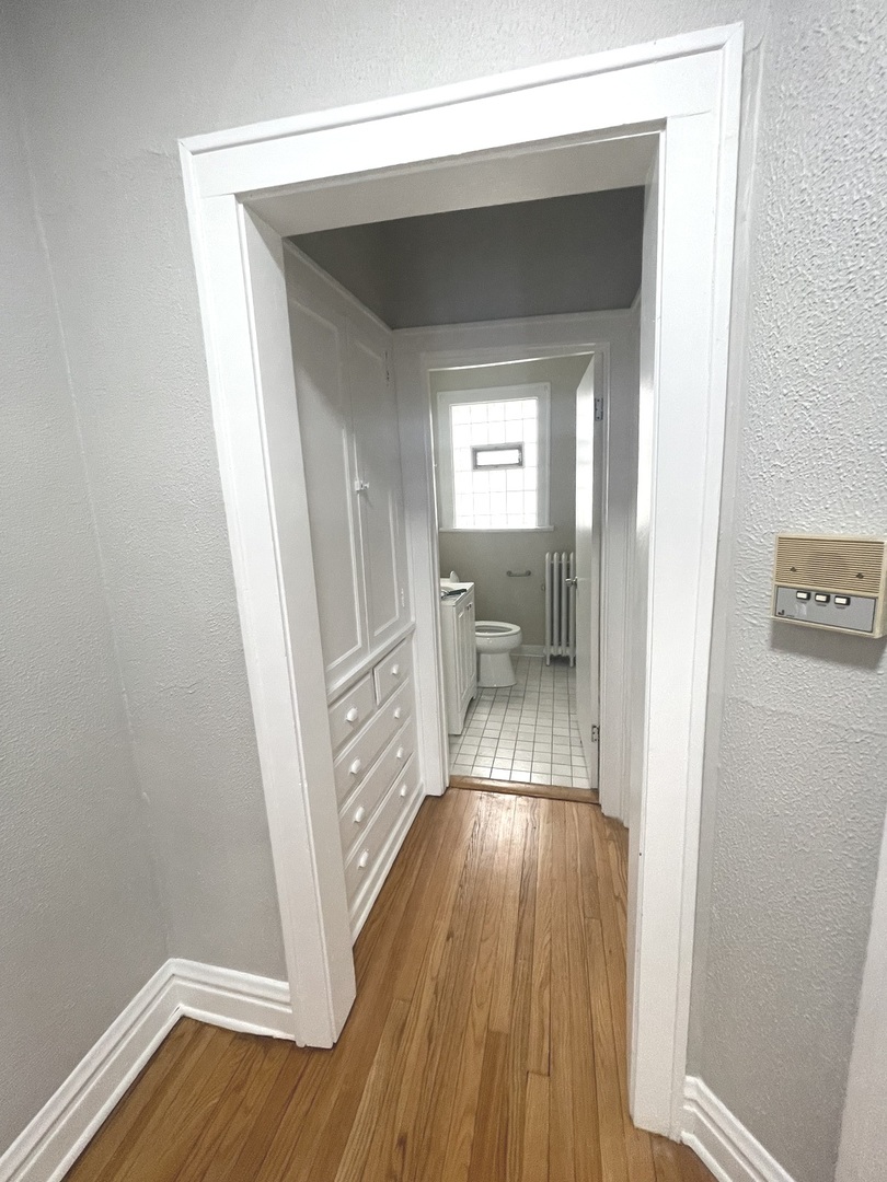 4416 N Lavergne Avenue Unit: 3