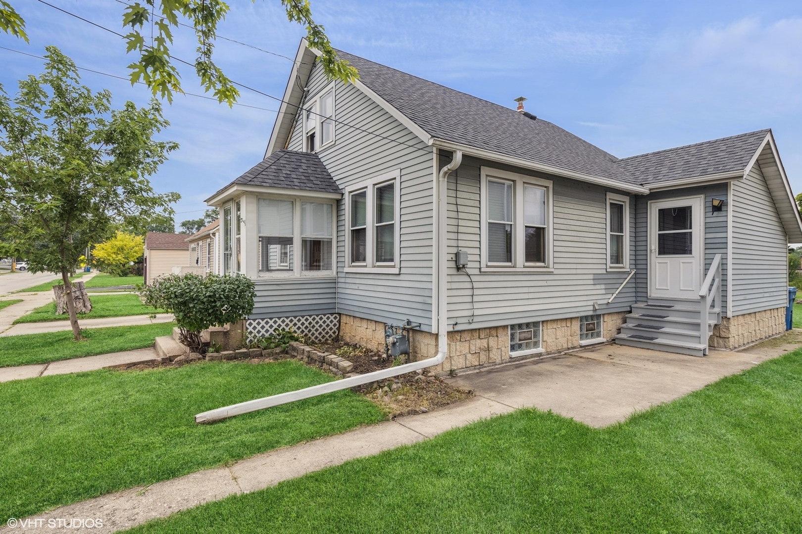 527 W Green Street