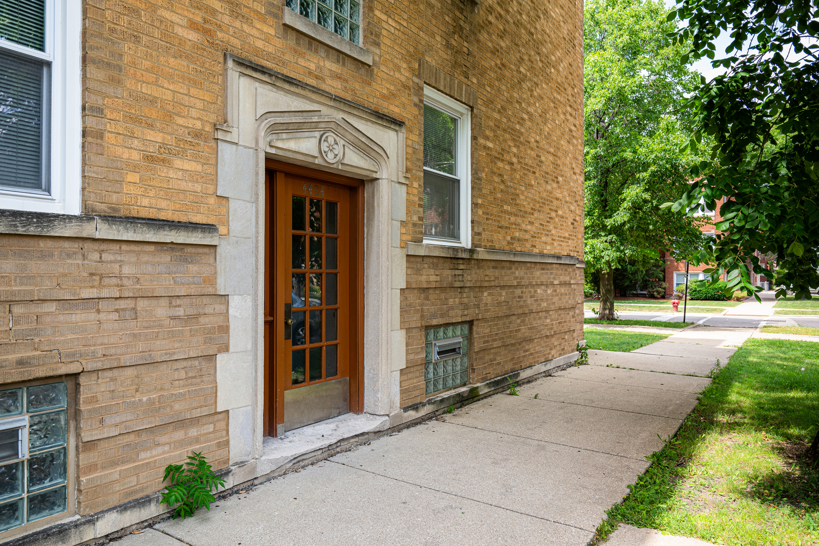 4424 N Lavergne Avenue Unit: 1