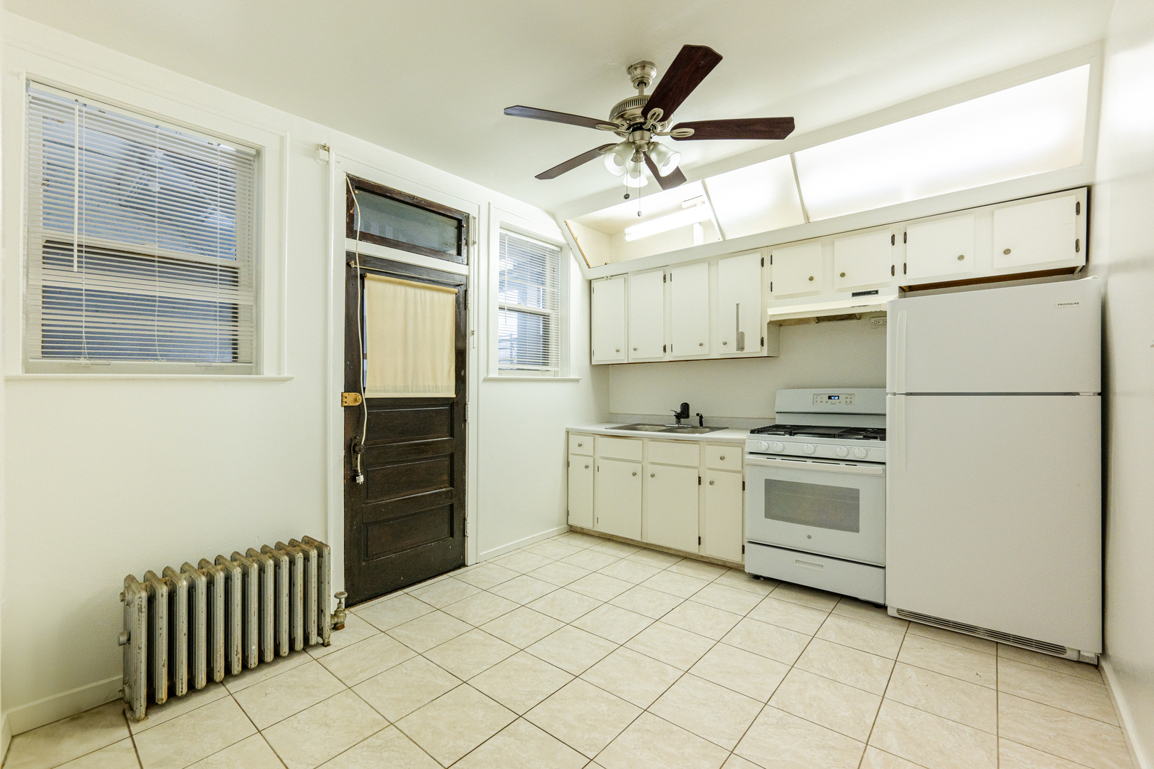 4424 N Lavergne Avenue Unit: 1