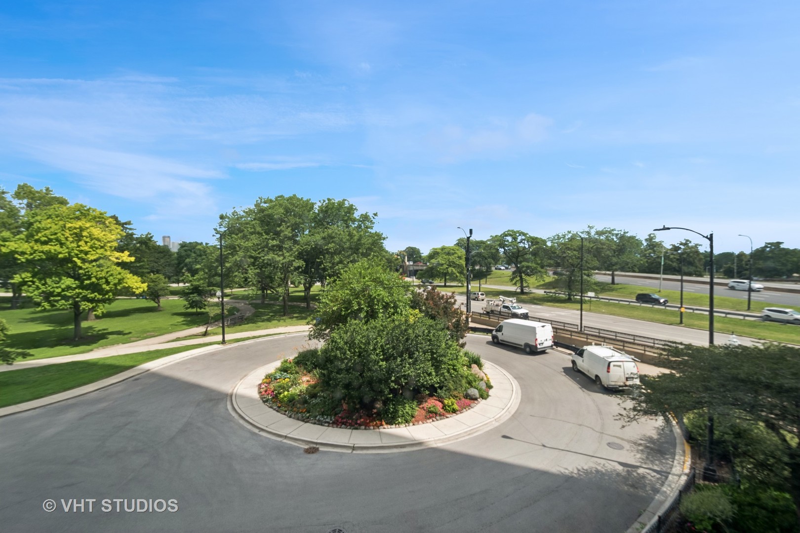 1550 N Lake Shore Drive Unit: 2E