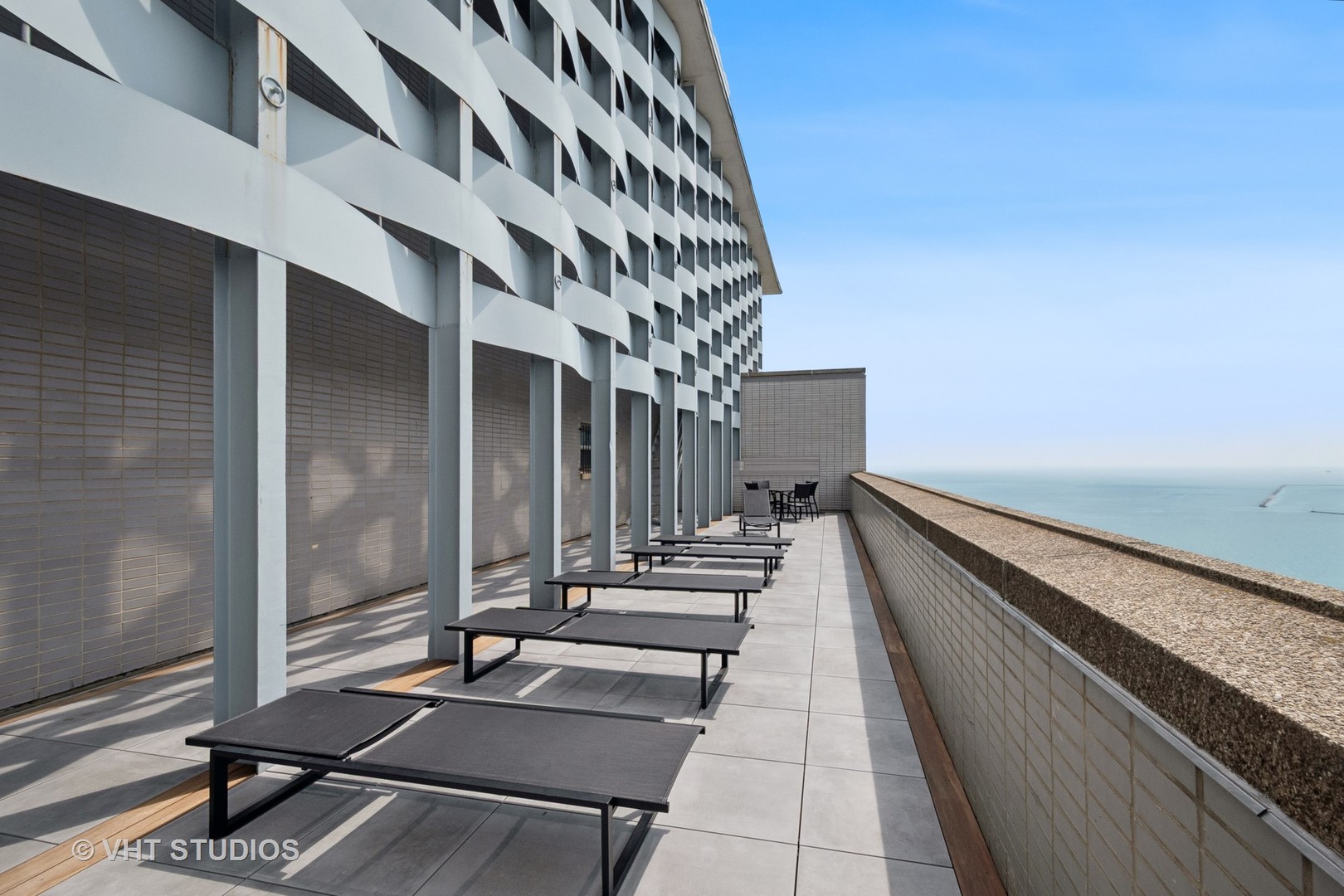 1550 N Lake Shore Drive Unit: 2E