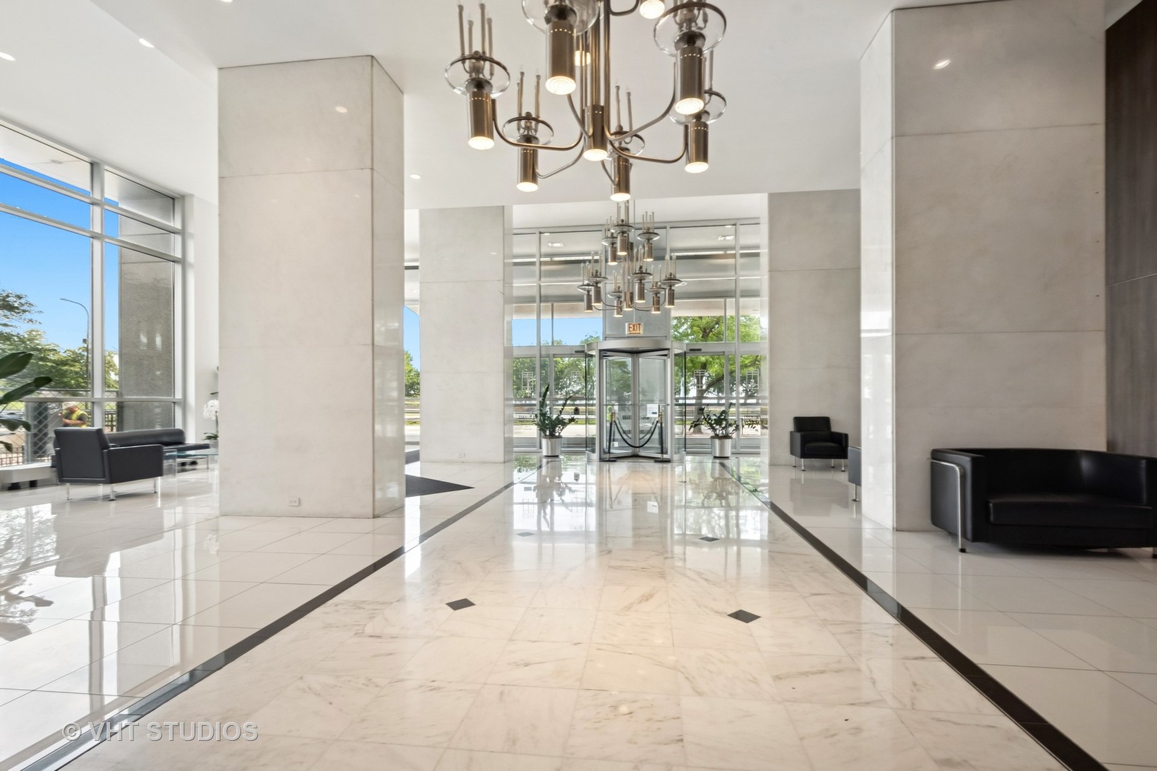 1550 N Lake Shore Drive Unit: 2E
