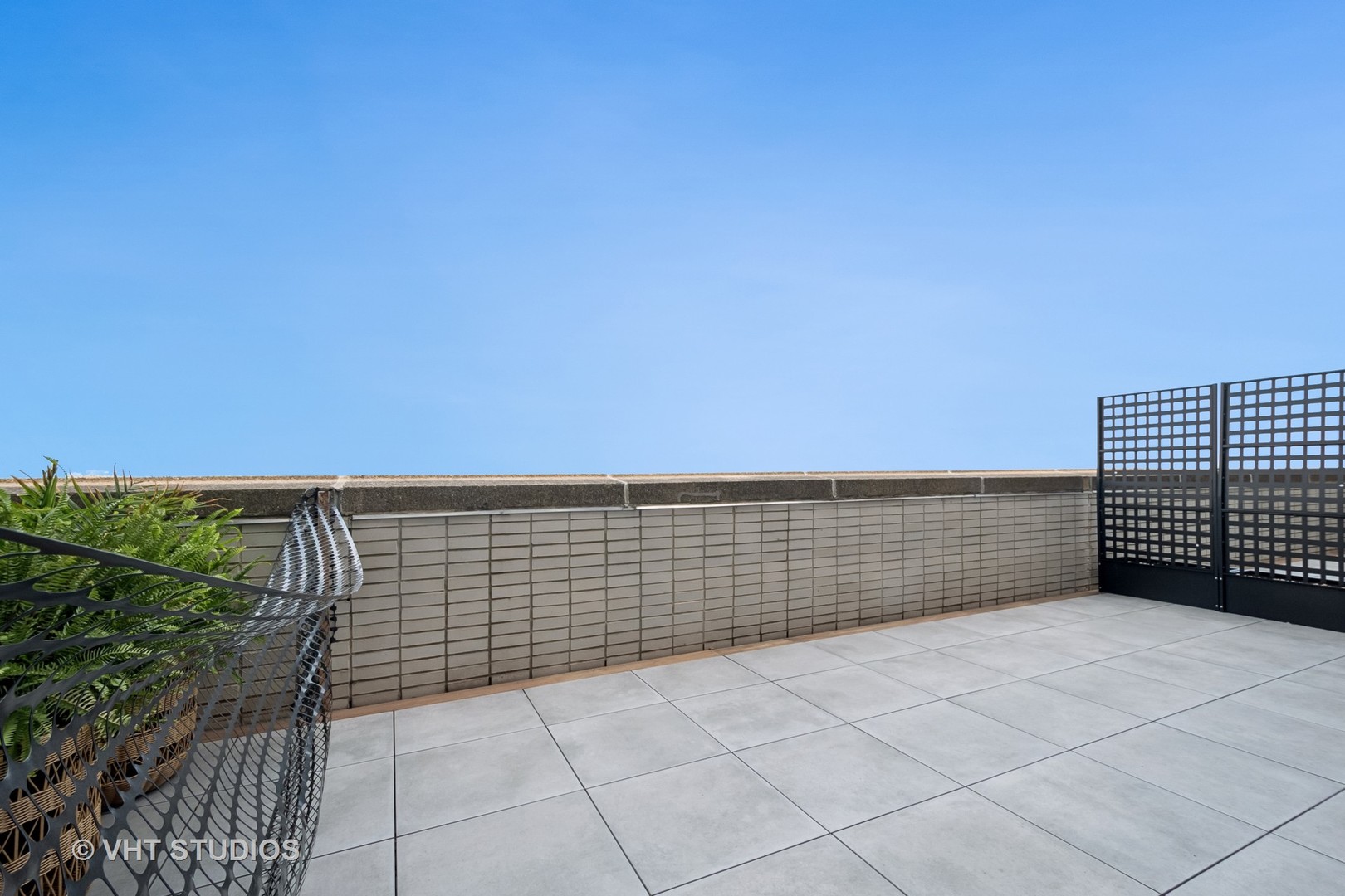 1550 N Lake Shore Drive Unit: 2E