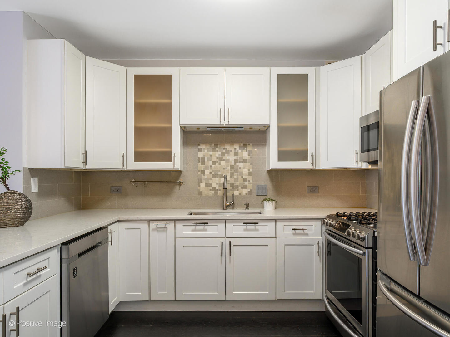 21 W Chestnut Street Unit: 1202