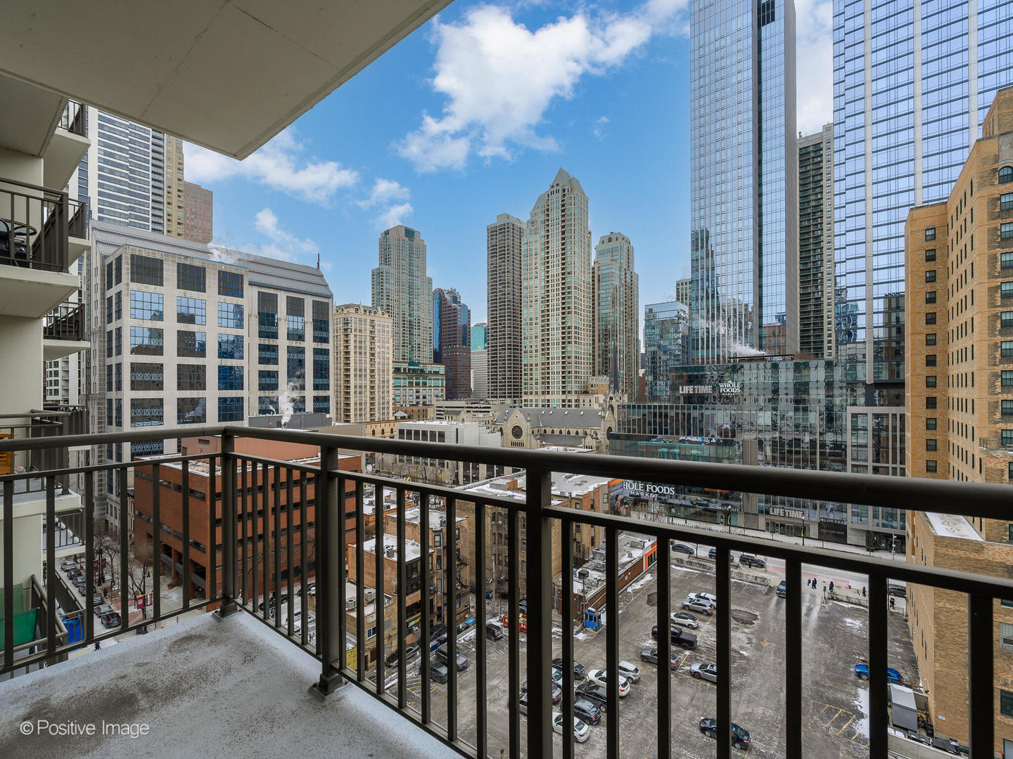 21 W Chestnut Street Unit: 1202