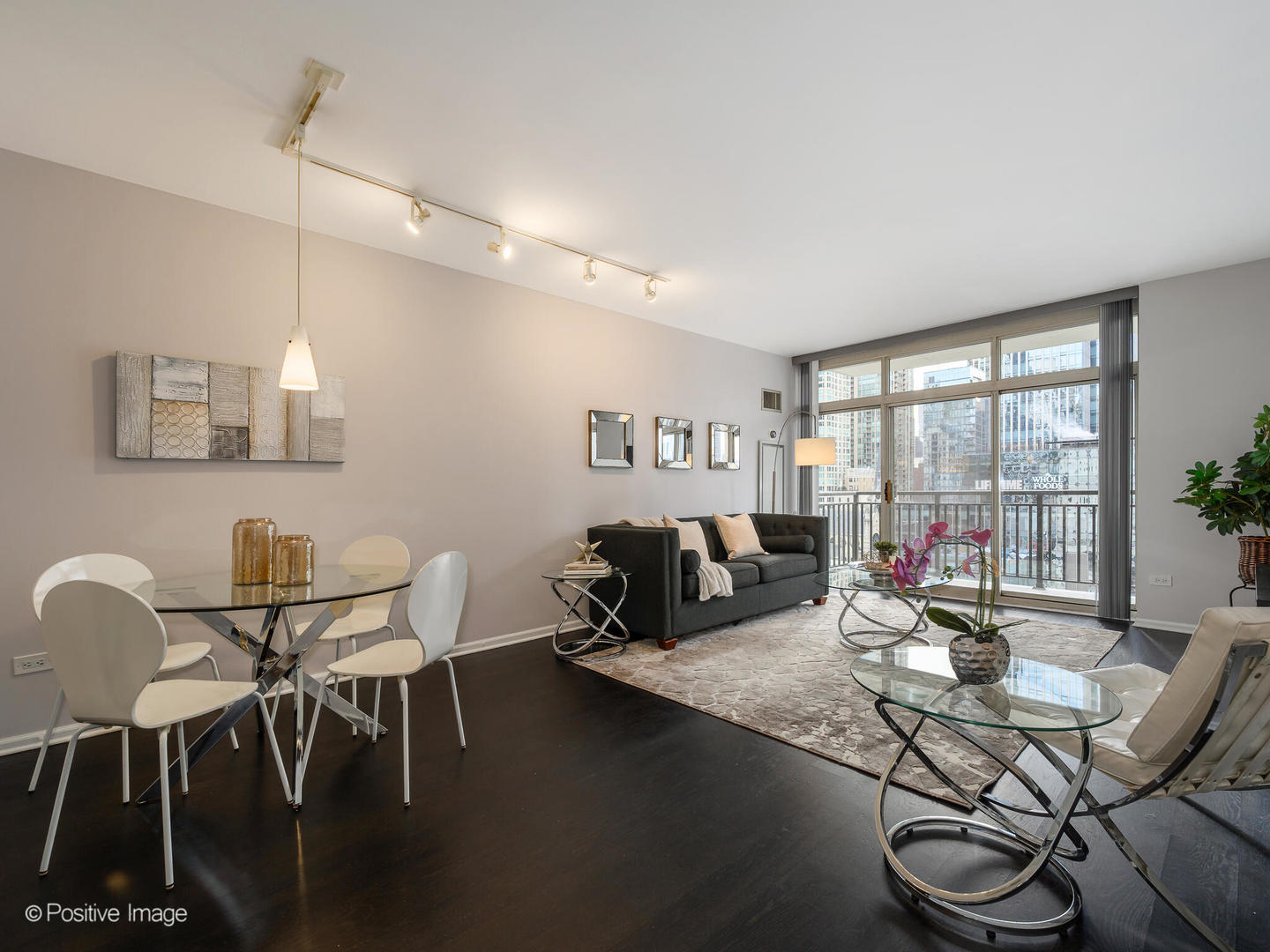 21 W Chestnut Street Unit: 1202
