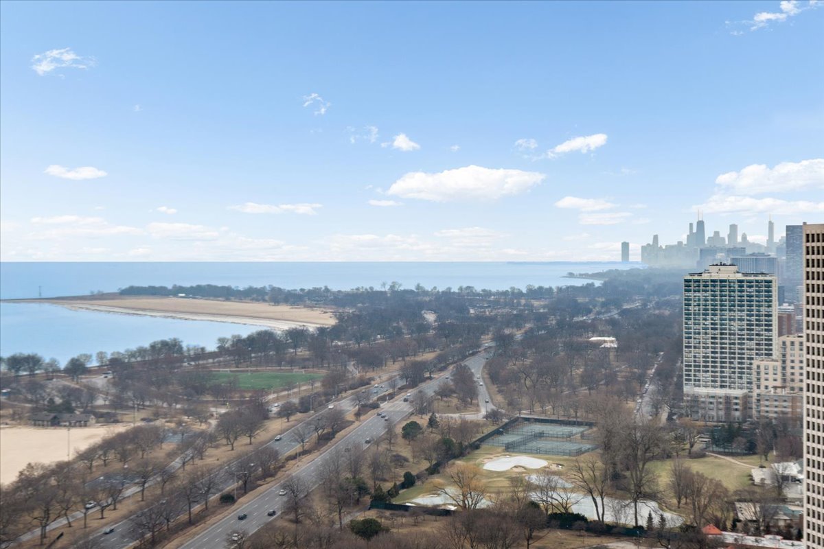 5455 N Sheridan Road Unit: 3406