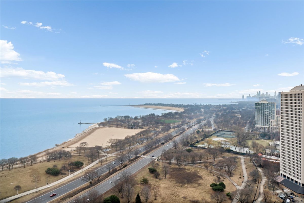 5455 N Sheridan Road Unit: 3406