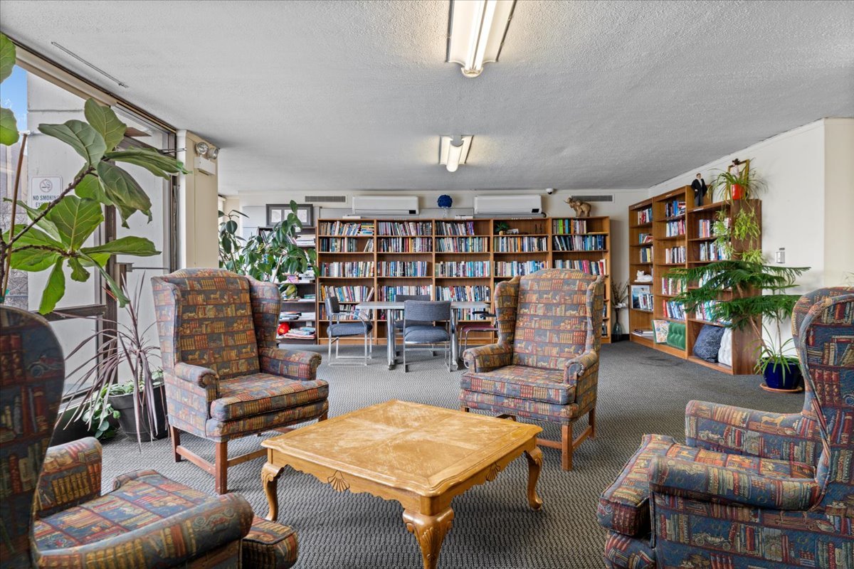 5455 N Sheridan Road Unit: 3406
