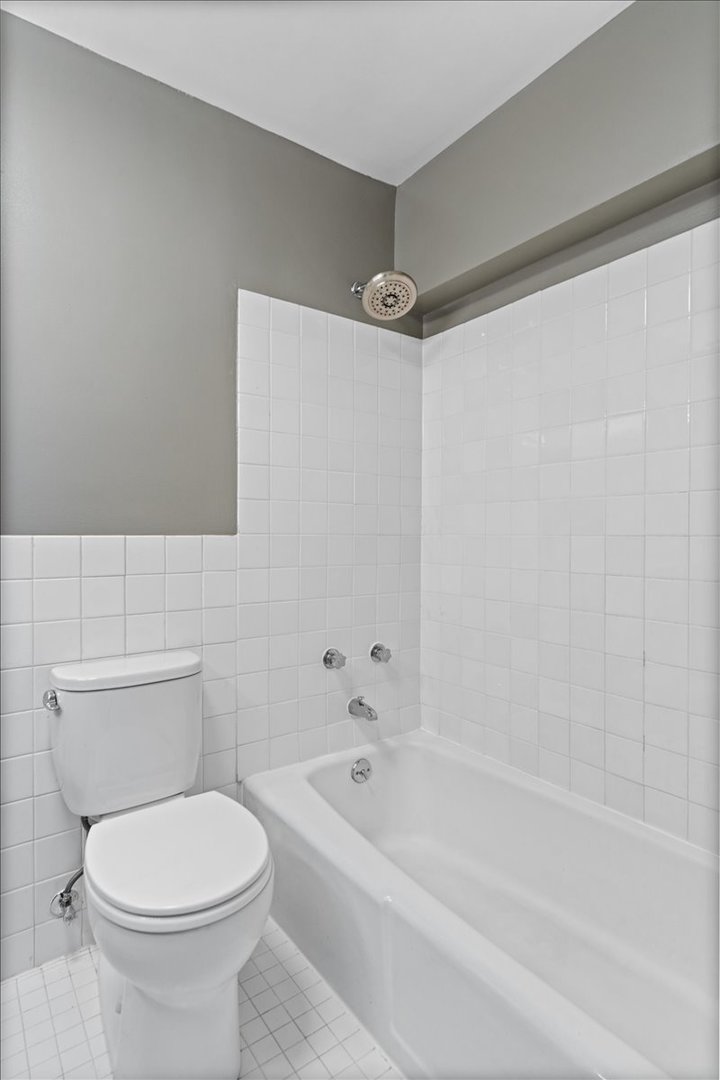 5455 N Sheridan Road Unit: 3406