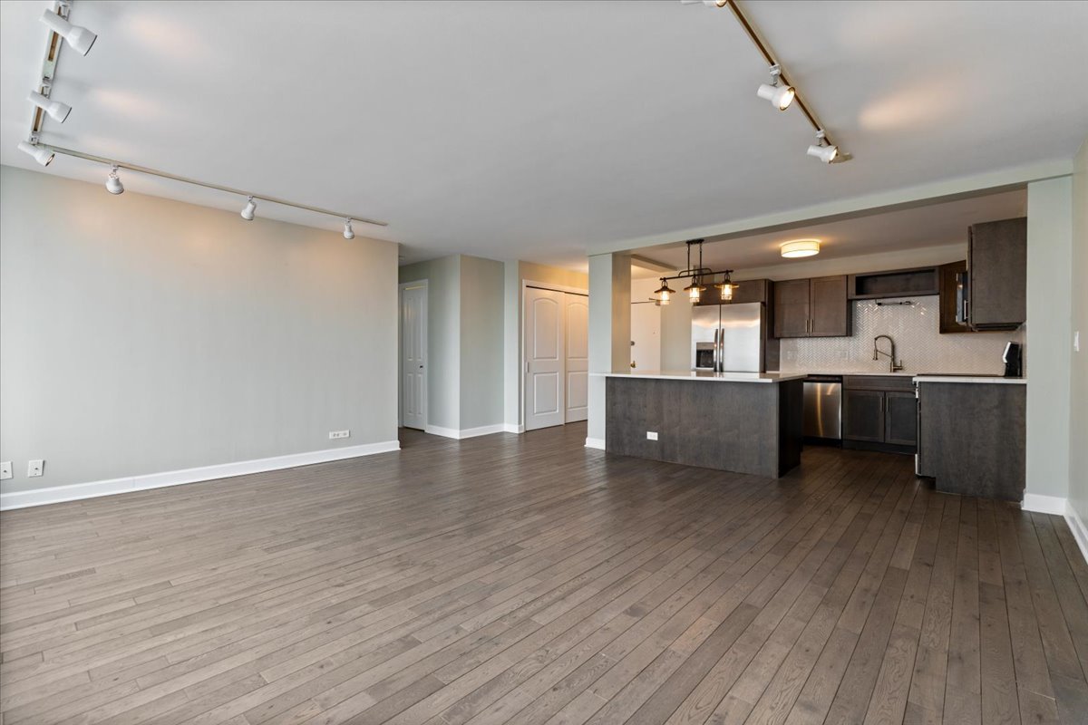 5455 N Sheridan Road Unit: 3406